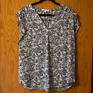 Chaus Women's Navy and White Patterned Blouse XL